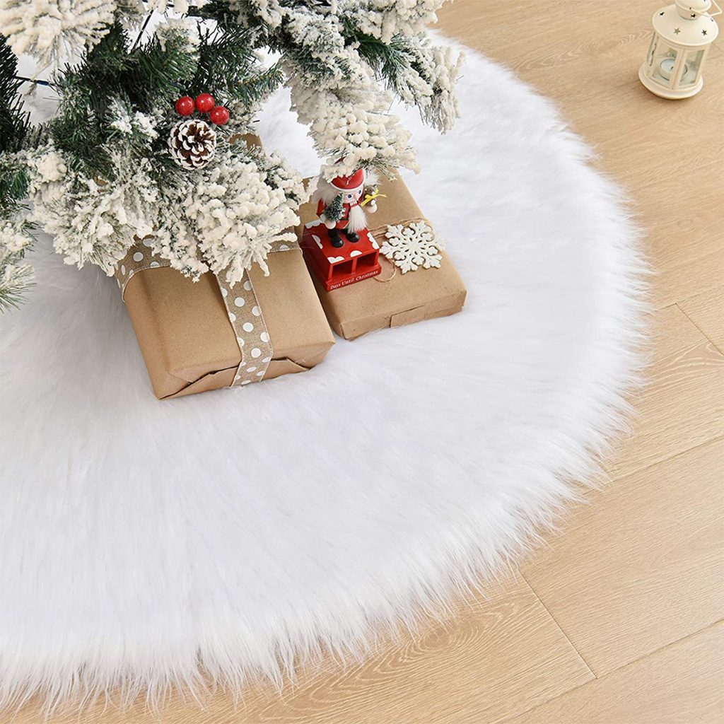 Top 10 Best Christmas Tree Skirts in 2023  Bestlist (Top Quality Reviews)